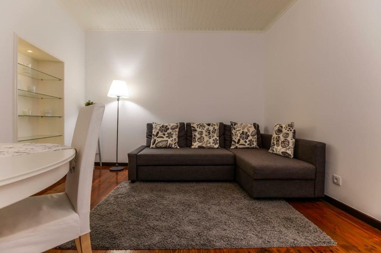 Апартаменты Seaside Family Townhouse - 100M From The Sea! Кашкайш Экстерьер фото